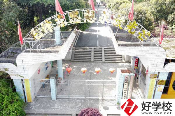 岳陽(yáng)市君山區(qū)職業(yè)技術(shù)學(xué)校怎么樣？有哪些入學(xué)須知？