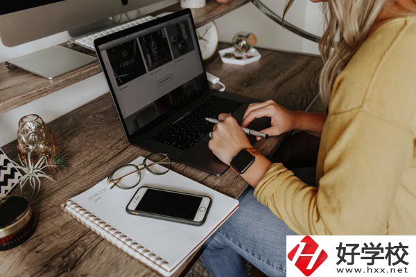 計(jì)算機(jī)平面設(shè)計(jì)專(zhuān)業(yè)去哪學(xué)？看看湖南這幾所中職學(xué)校