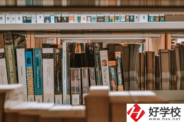 懷化市工業(yè)中等專業(yè)學(xué)校好不好？宿舍怎么樣？