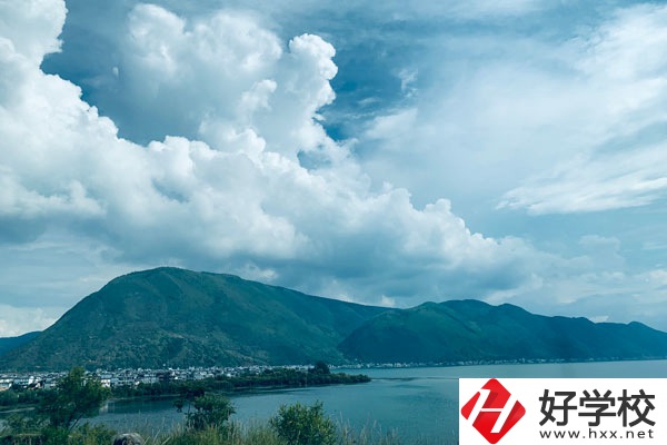 湖南輕工高級技工學(xué)校有哪些專業(yè)？