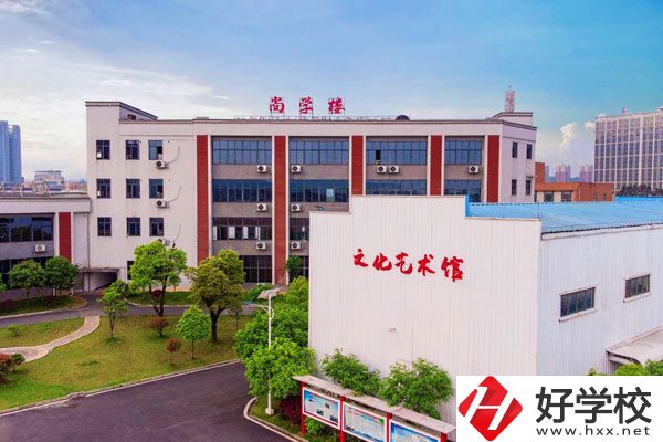 郴州市榮豐學校是職高還是普高？有什么辦學特色？