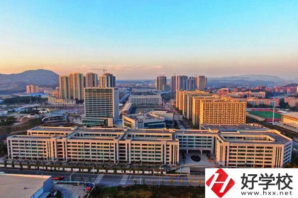 長沙學外語讀什么職校好？有什么辦學優(yōu)勢？