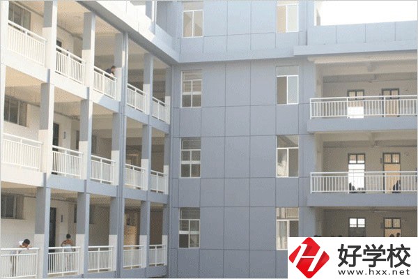 張家界公辦中職有哪些？學(xué)費(fèi)多少？