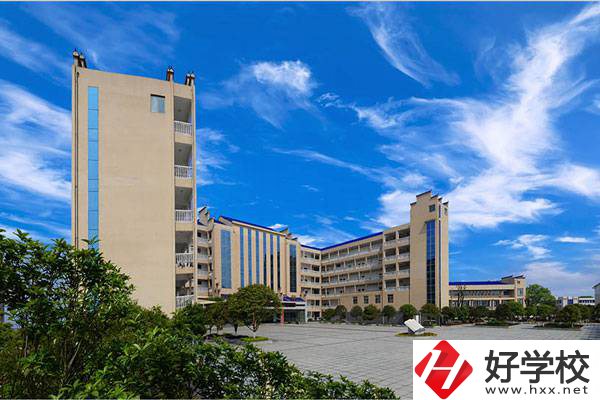 永州市工商職業(yè)中等專業(yè)學(xué)校的特色專業(yè)有哪些？