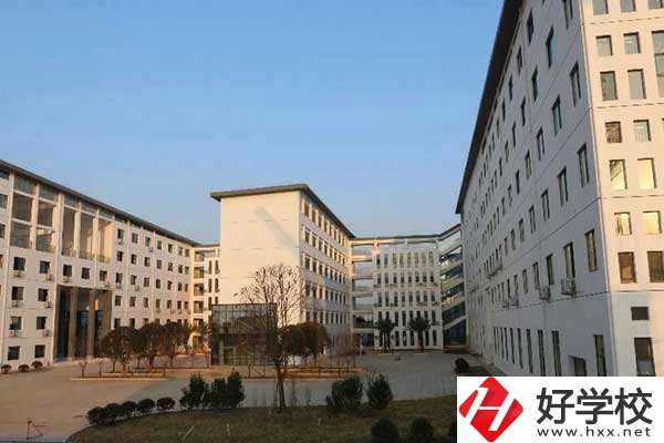 衡南縣有重點(diǎn)中職學(xué)校嗎？值得去讀嗎？