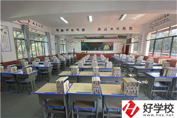 益陽有什么醫(yī)衛(wèi)類的中專學(xué)校？辦學(xué)有特色嗎？