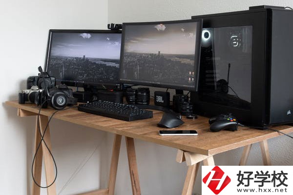 華容縣職業(yè)中專機電技術應用專業(yè)怎么樣？就業(yè)好嗎？