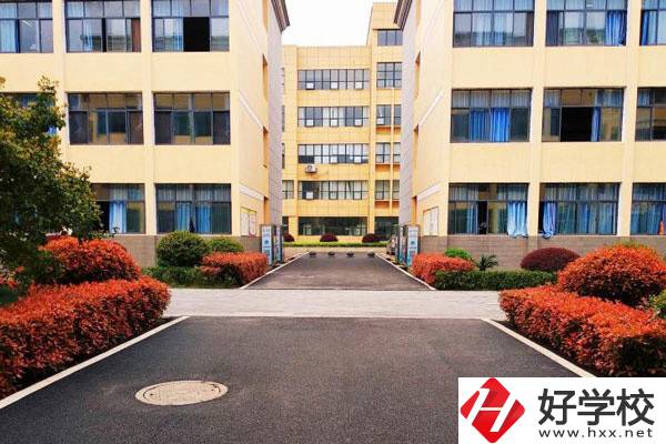岳陽(yáng)市平江縣最好的中職學(xué)校是哪一所？