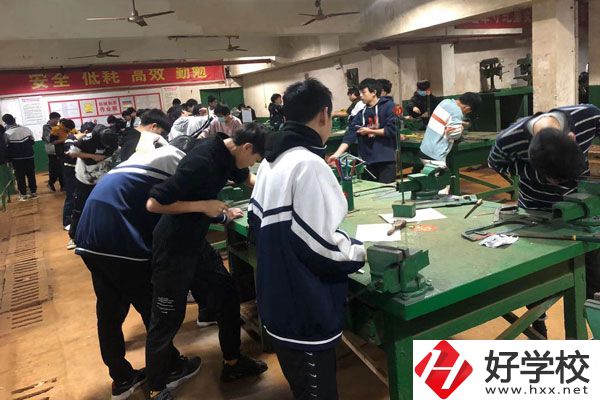 湘潭就業(yè)職校是公辦還是民辦？有什么辦學(xué)特點(diǎn)？