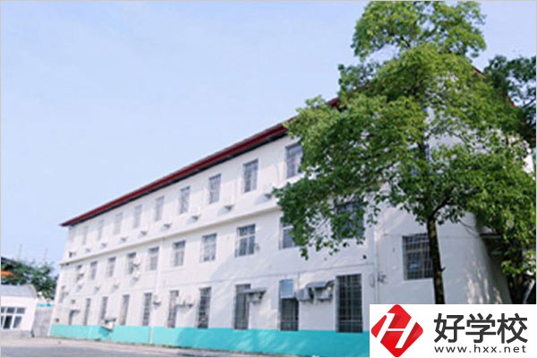 湘潭華光職校在哪？有什么辦學(xué)特色？