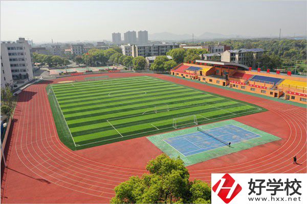 長沙市望城區(qū)職業(yè)中等專業(yè)學(xué)校的師資力量如何？