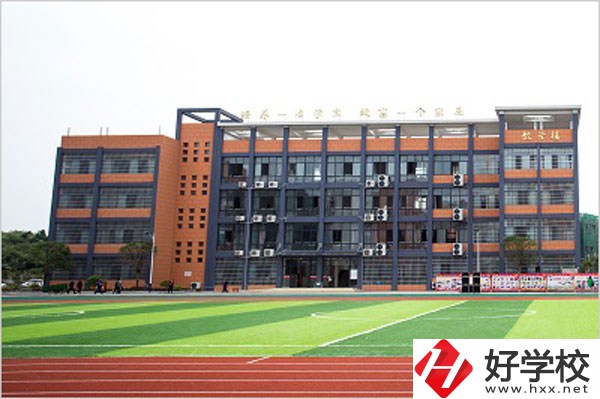 鳳凰縣職業(yè)中專學(xué)校實(shí)力如何？就業(yè)前景怎么樣？