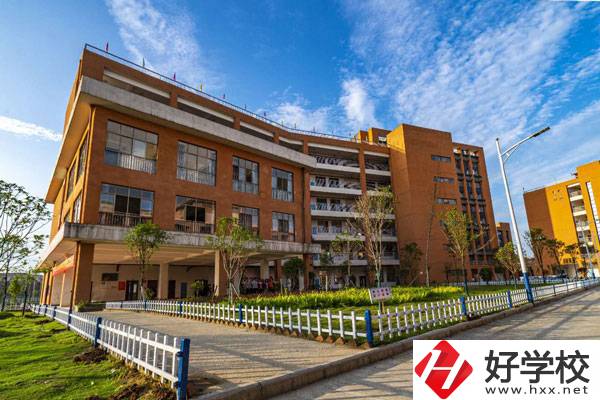 婁底有什么比較好的職高學(xué)校？辦學(xué)條件如何？