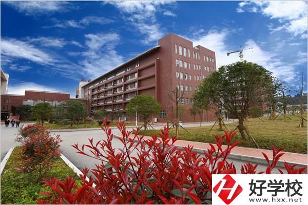 張家界有五年制大專學(xué)校的招生信息嗎？是什么學(xué)校？