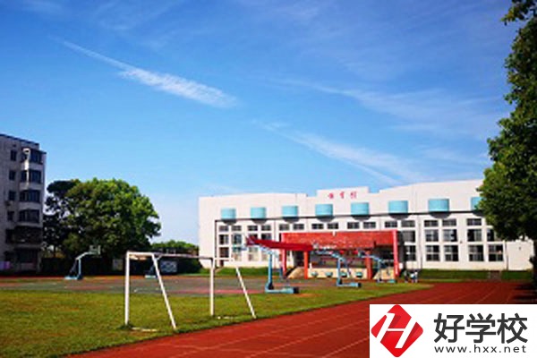 初中畢業(yè)后打算在湘潭讀中專，有哪些好學(xué)校推薦？