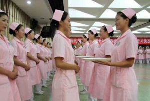 中專學(xué)歷、護(hù)理專業(yè)現(xiàn)在可以報(bào)考執(zhí)業(yè)藥師證嗎？