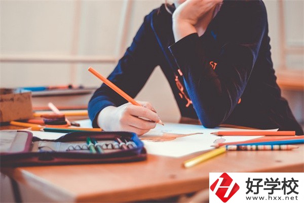 在邵陽(yáng)上中專需要哪些條件？有什么學(xué)校選擇？