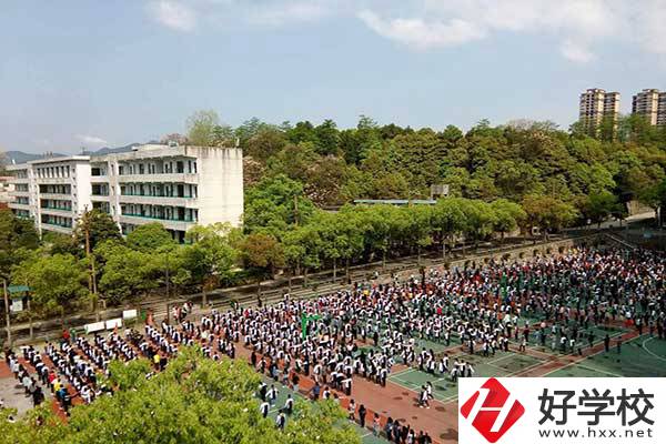 懷化哪些中職學(xué)校有鐵路運輸服務(wù)專業(yè)？就業(yè)怎么樣？