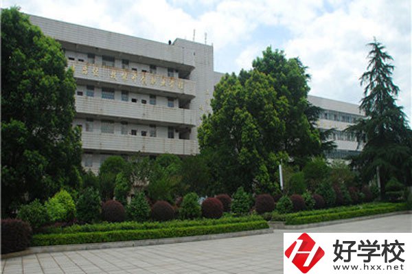 湖南省郴州市第一職業(yè)中等專業(yè)學(xué)校有什么專業(yè)？