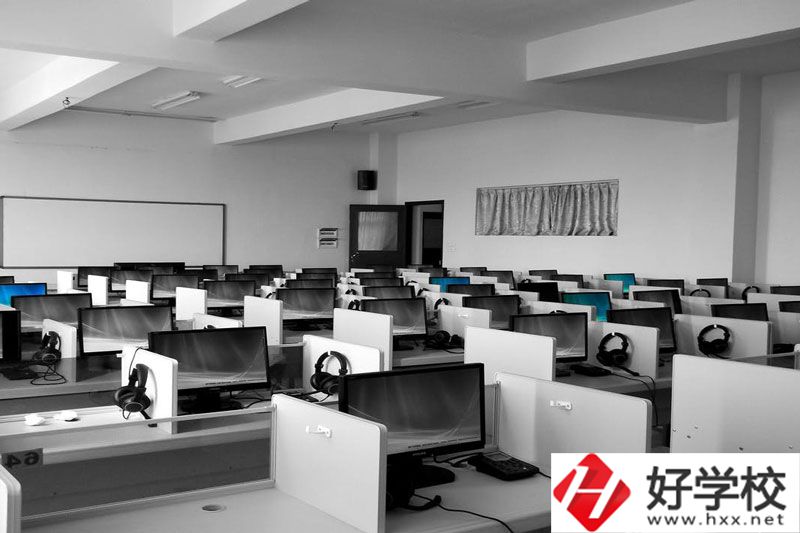 長沙環(huán)球職業(yè)中專學(xué)校地址在哪里？怎么去？