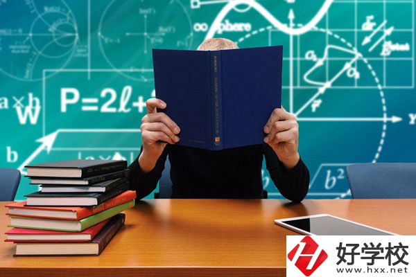 長(zhǎng)沙南方職院有哪些熱門專業(yè)？教育模式有何特色？