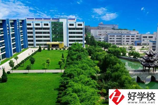 桃江縣職業(yè)中專(zhuān)學(xué)校的辦學(xué)特色怎么樣？