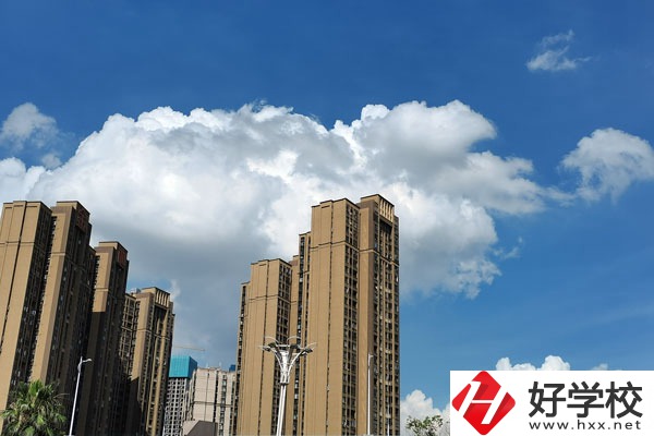 新邵縣職業(yè)中專學(xué)校怎么樣？值得報(bào)考嗎？