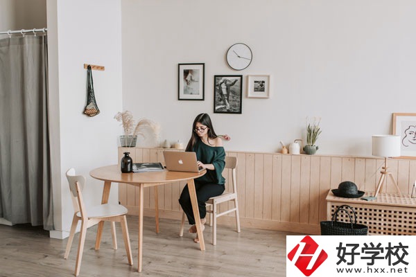 常寧市職業(yè)中等專業(yè)學(xué)校是公辦的嗎？專業(yè)好不好？