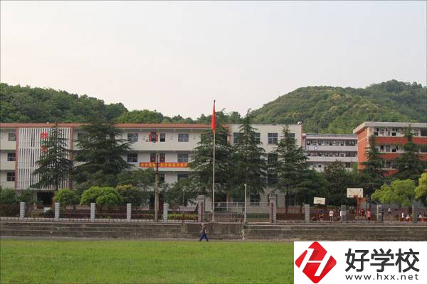 岳陽(yáng)就業(yè)率高的中專有哪些？學(xué)校有什么辦學(xué)特色？