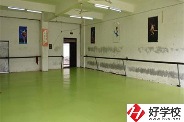 張家界旅游學(xué)校怎么樣？有哪些辦學(xué)優(yōu)勢(shì)？