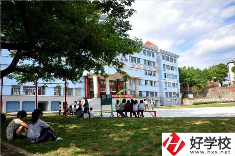 炎陵縣職業(yè)技術學校辦學條件好嗎？有何辦學特色？