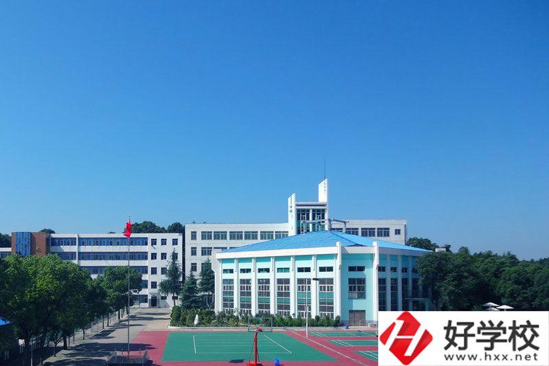 岳陽中岳經(jīng)貿(mào)職業(yè)技術學校怎么樣？有哪些辦學特色？
