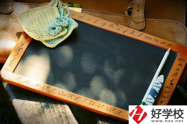 長沙益立中等職業(yè)學(xué)校是公辦還是民辦？辦學(xué)條件怎么樣？