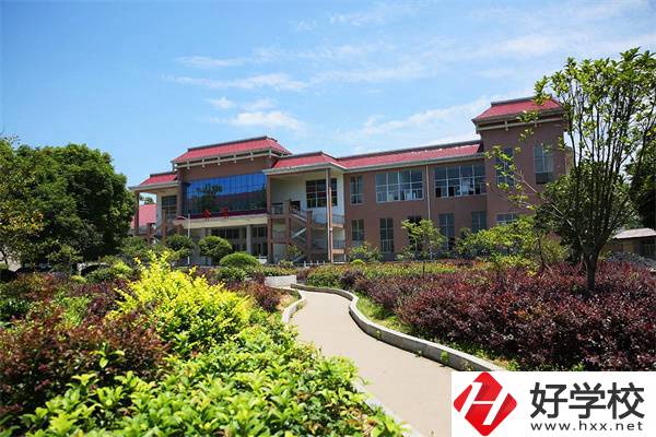 懷化的公辦中專有什么辦學(xué)特色？可以學(xué)什么專業(yè)？