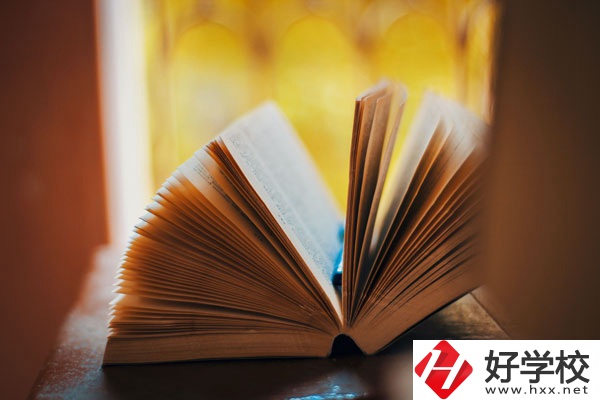 祁東縣職業(yè)中等專業(yè)學(xué)校環(huán)境好不好？宿舍怎么樣？