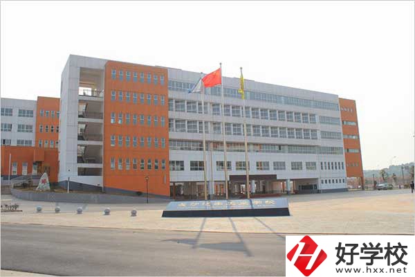 男生適合去長沙哪所中職學(xué)校？