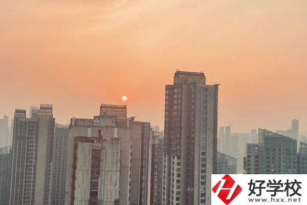 株洲人工智能職業(yè)技術(shù)學(xué)校的計(jì)算機(jī)網(wǎng)絡(luò)專(zhuān)業(yè)好么？