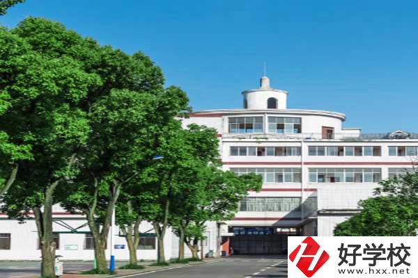 益陽市綜合職業(yè)中專好不好？校園環(huán)境怎么樣？
