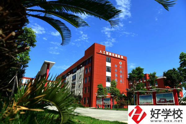 華容縣職業(yè)中專好不好？有什么推薦專業(yè)？