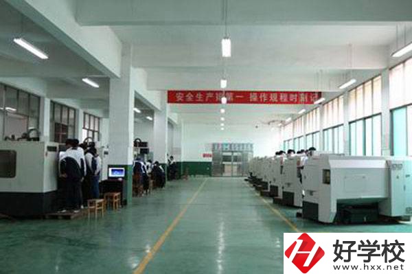 益陽有哪些公辦中專？辦學條件好不好？
