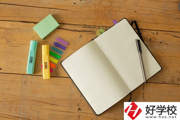 湖南省懷化工業(yè)中等專業(yè)學校好不好？學校環(huán)境怎么樣？