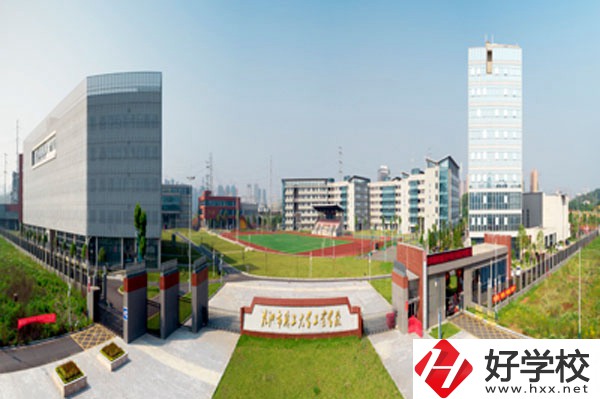 株洲市工業(yè)中等專業(yè)學校綜合實力如何？