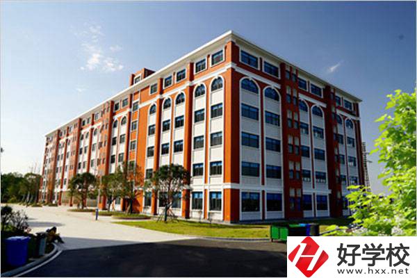 長(zhǎng)沙中南藝術(shù)學(xué)校的熱門專業(yè)是哪些？