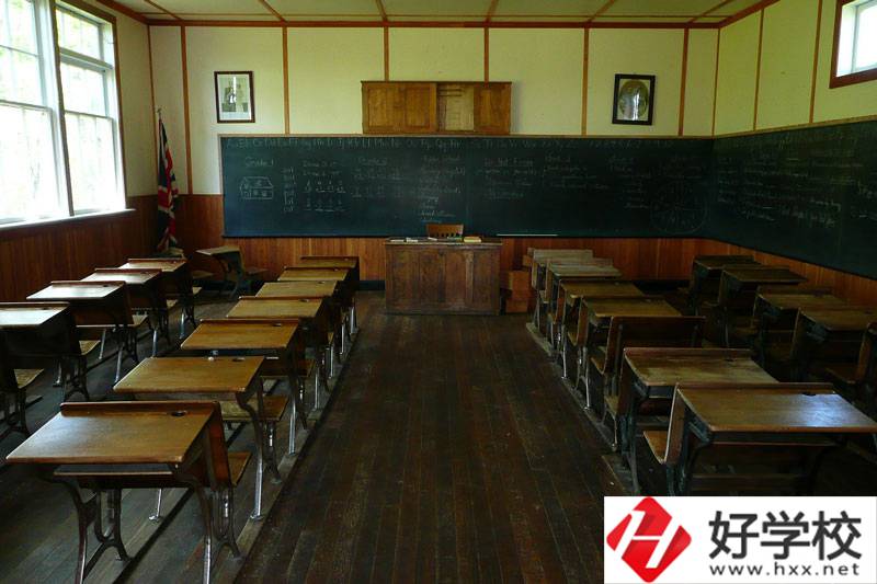 湘西州經濟貿易學校是公辦學校嗎？怎么樣？