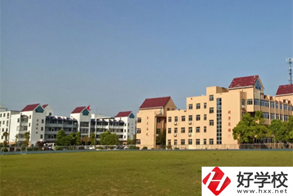 岳陽通達(dá)職業(yè)技術(shù)學(xué)校環(huán)境如何呢？宿舍條件怎么樣？