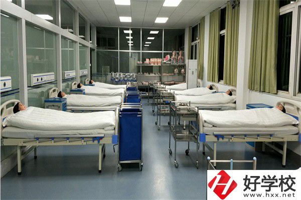 株洲鐵航衛(wèi)生中等職業(yè)技術(shù)學(xué)校的實訓(xùn)條件好不好？