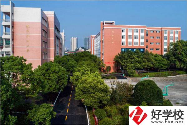 永州江華縣哪所中專學校比較好？