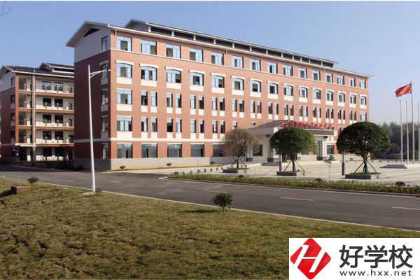 長沙市湘都中等職業(yè)學校教學樓