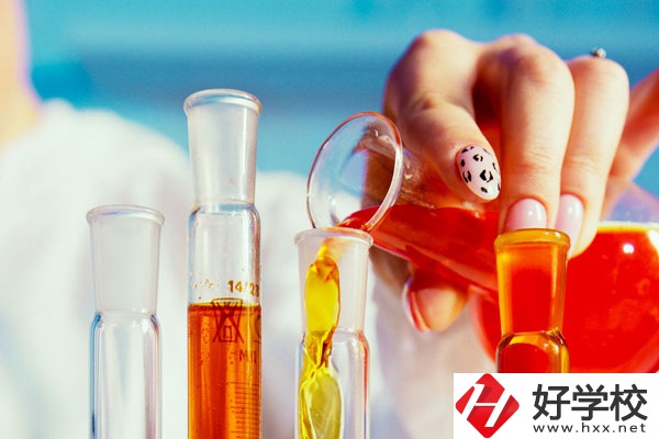 永州湘南旅游學(xué)校環(huán)境怎么樣？宿舍好不好？