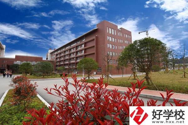 張家界航空工業(yè)職業(yè)技術(shù)學院中職部怎么樣？